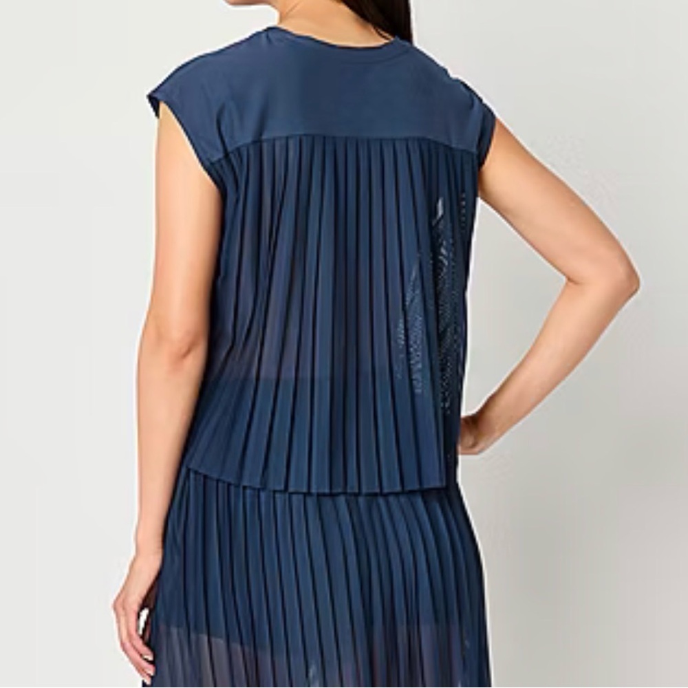 Xersion Womens Pleated Crew Neck Sleeveless T-Shirt